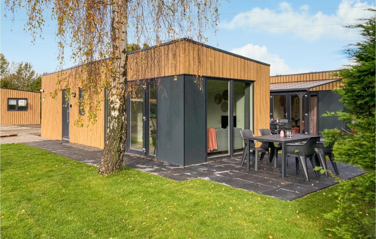 Stunning In With Kitchen *